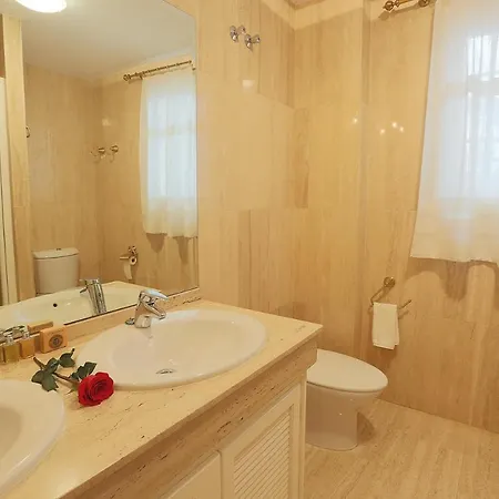 Epicenter Lujoso Apto Parking Gratis Perfecta Ubicacion